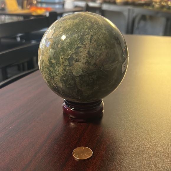 Moss agate sphere - Picture 2 of 8